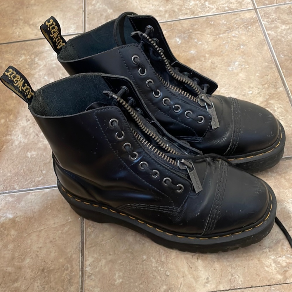 Dr.Martens Sinclair Platform Boot